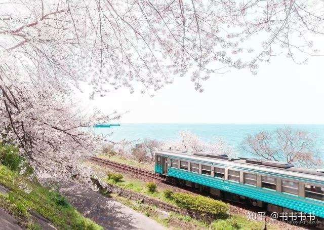 梅津寺站(日语:梅津寺駅)是位于日本爱媛县松山市的铁路车站,隶属于