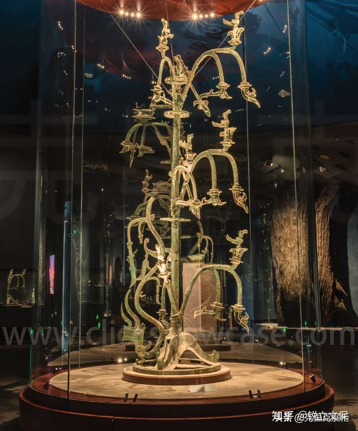 与克里克展柜一起去了解世界第九大奇迹三星堆 神传中的通天神树