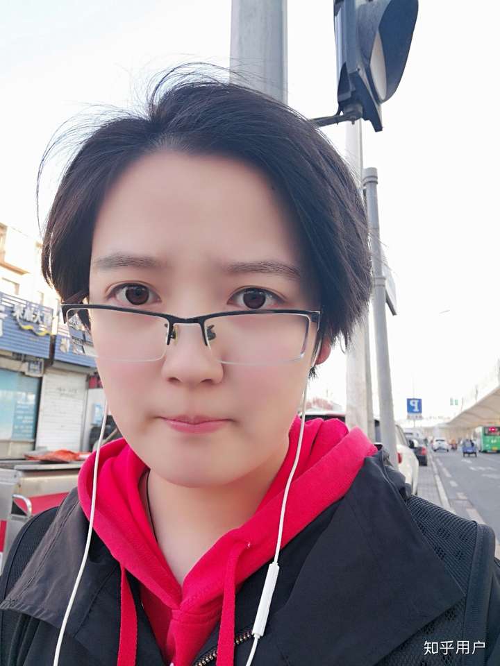 长相普通的女生剪短发是什么感受?带照片?