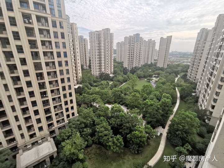 上海青浦徐泾仁恒西郊花园目前出售房源概述