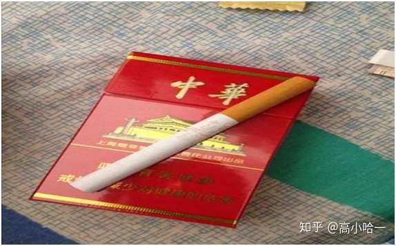 随秋天第一杯奶茶的文案风波过去,秋天第一包华子的文案又该怎么写呢?