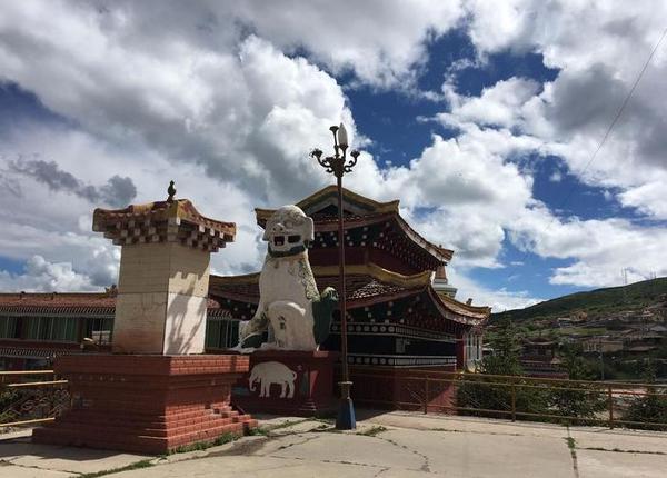 走进红原麦洼寺亲临感受寺院文化历史人文风景