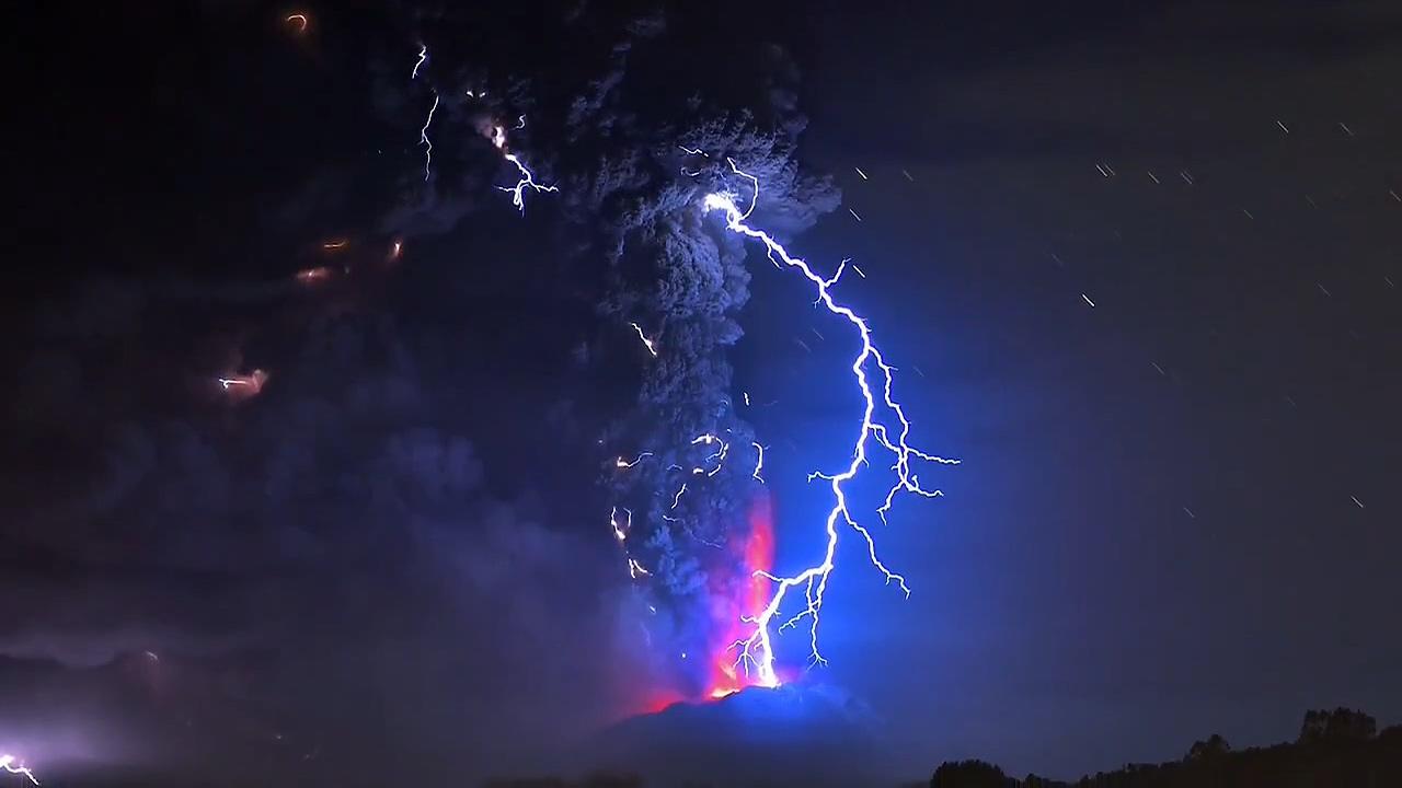 火山闪电究竟是怎样产生的?