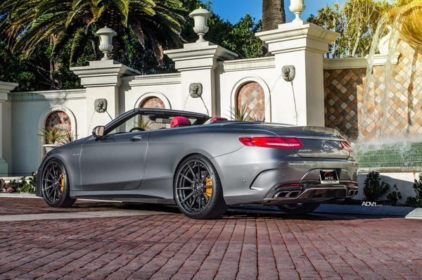 mercedes-奔驰 s63 amg convertible