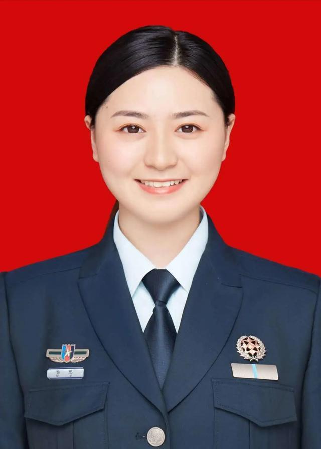 秦思,女,26岁,毕业于重庆医药高等专科学校,2019年8月招录为文职人员