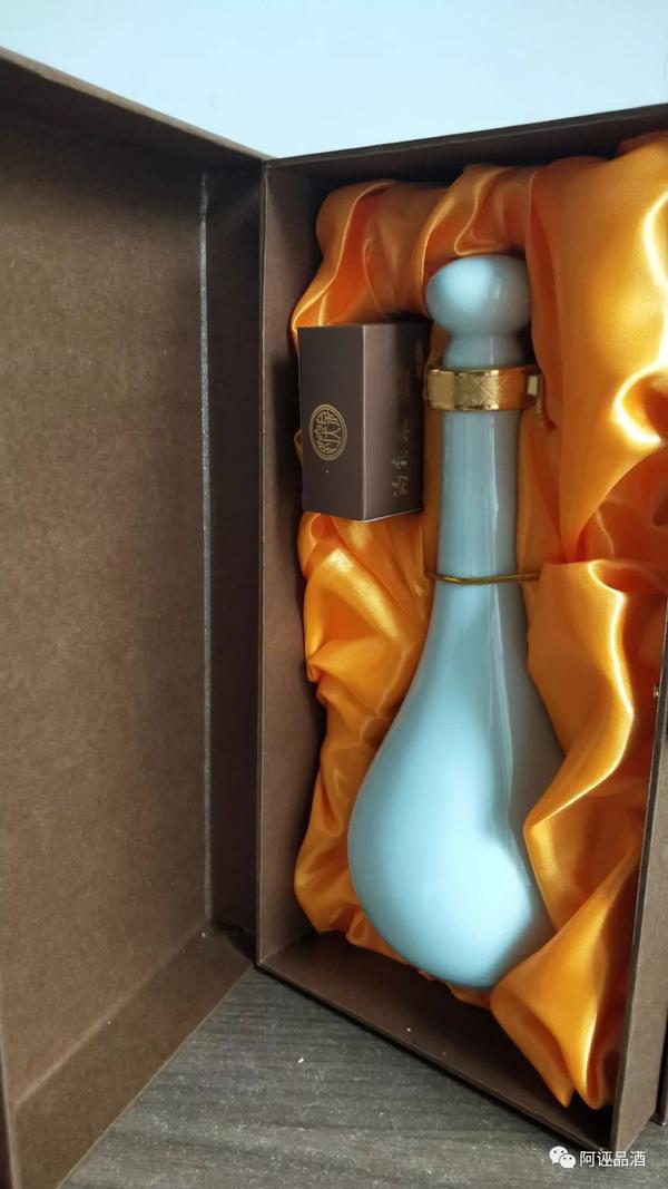 酱型芝麻香风格的趵突泉和海泉酒