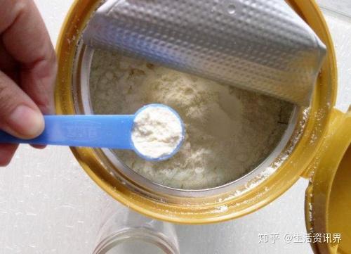 婴儿奶粉应该怎么冲泡宝宝口粮要上心