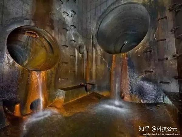 日本人耗资200亿元,历时14年,把下水道建成“地下神殿” 日本人耗资200亿元,历时14年,把下水道建成“地下神殿”
