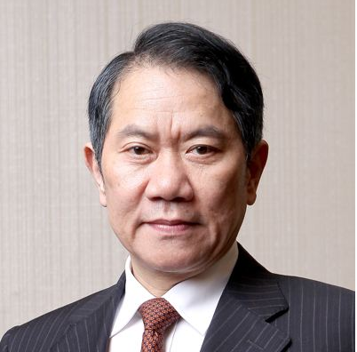 扑火的决心,只能在云海外徘徊 科伦药业有限公司董事长,总裁:刘革新