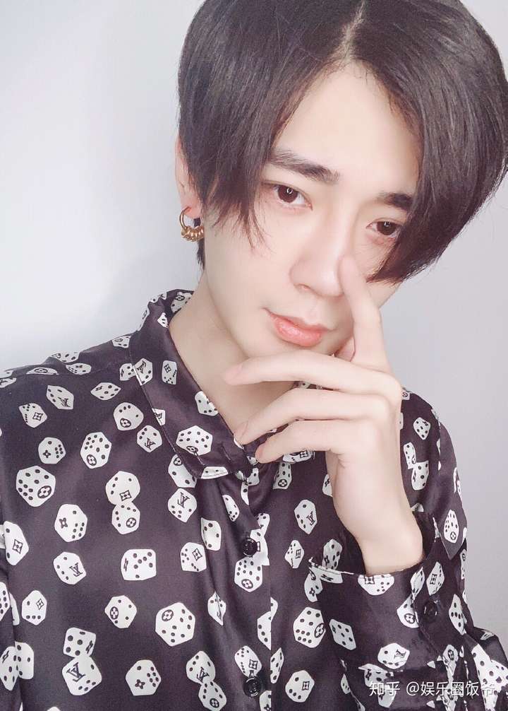 客观评价余凯宁