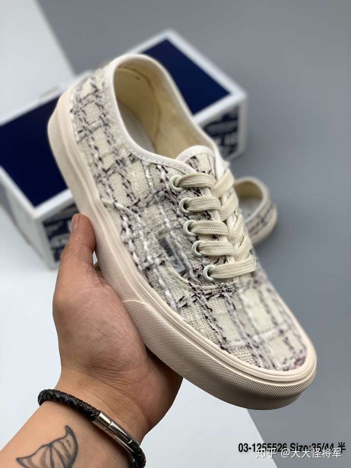 万斯小香风白or黑