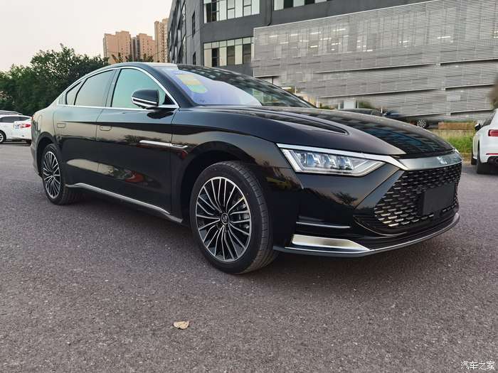 汽车之家-游记 67 已认证的官方帐号 1人 赞同了该文章 比亚迪丰富