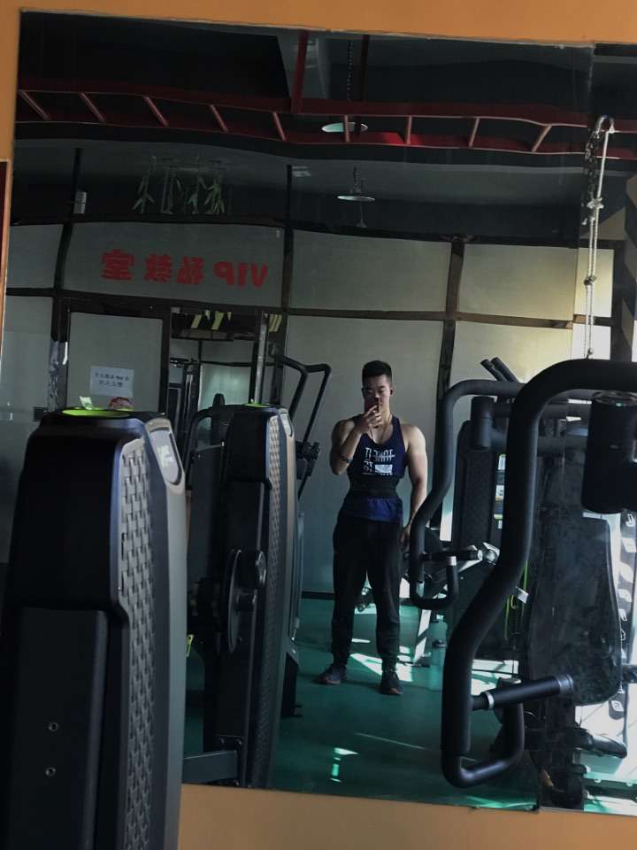 什么样的身材才算得上是有训练痕迹?