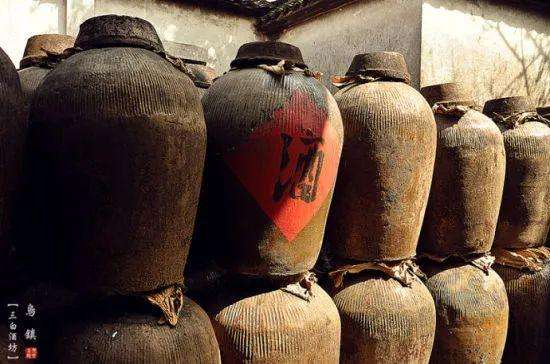 个词都是酱香酒的名词,属于贵州方言,"沙"并不是我们通常理解的"沙子"