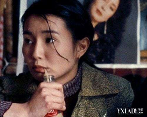 甜蜜蜜的李翘 港飘的无奈爱情与砥砺生活