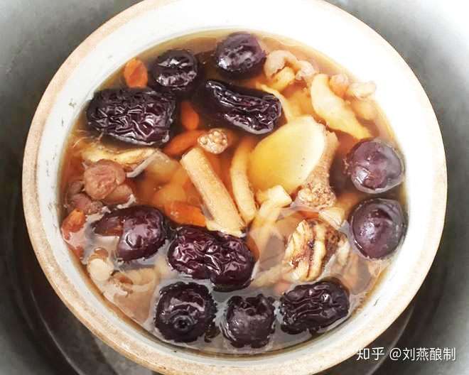 秋季女性吃什么补气血6款食补方法带你做回粉嫩公主