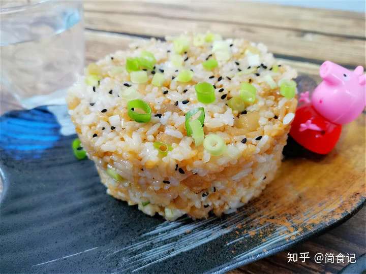 简食记 简单美食,从这里开始 4人 赞同了该文章 67几年前,无意翻到