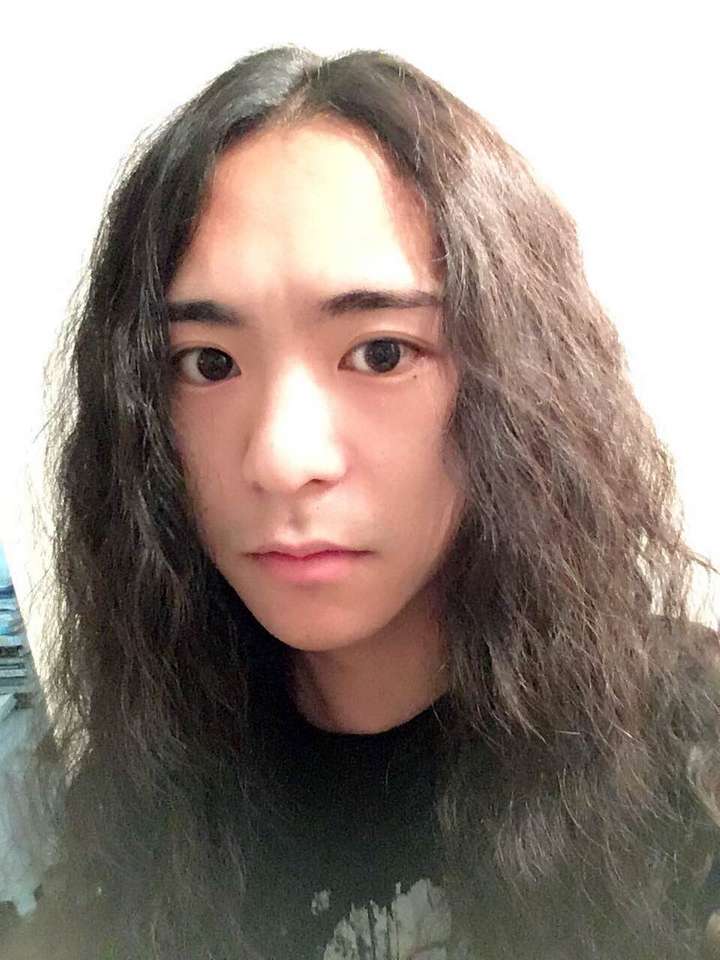 男人留长发或者扎小辫 是一种怎样的体验?