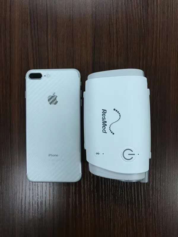 世界上最小治疗睡眠呼吸暂停呼吸机瑞思迈airmini