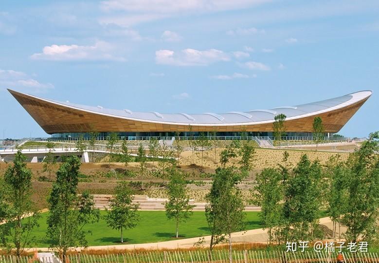 从一道高考题到马鞍面——16张动图带你秒懂双曲抛物面 - 知乎