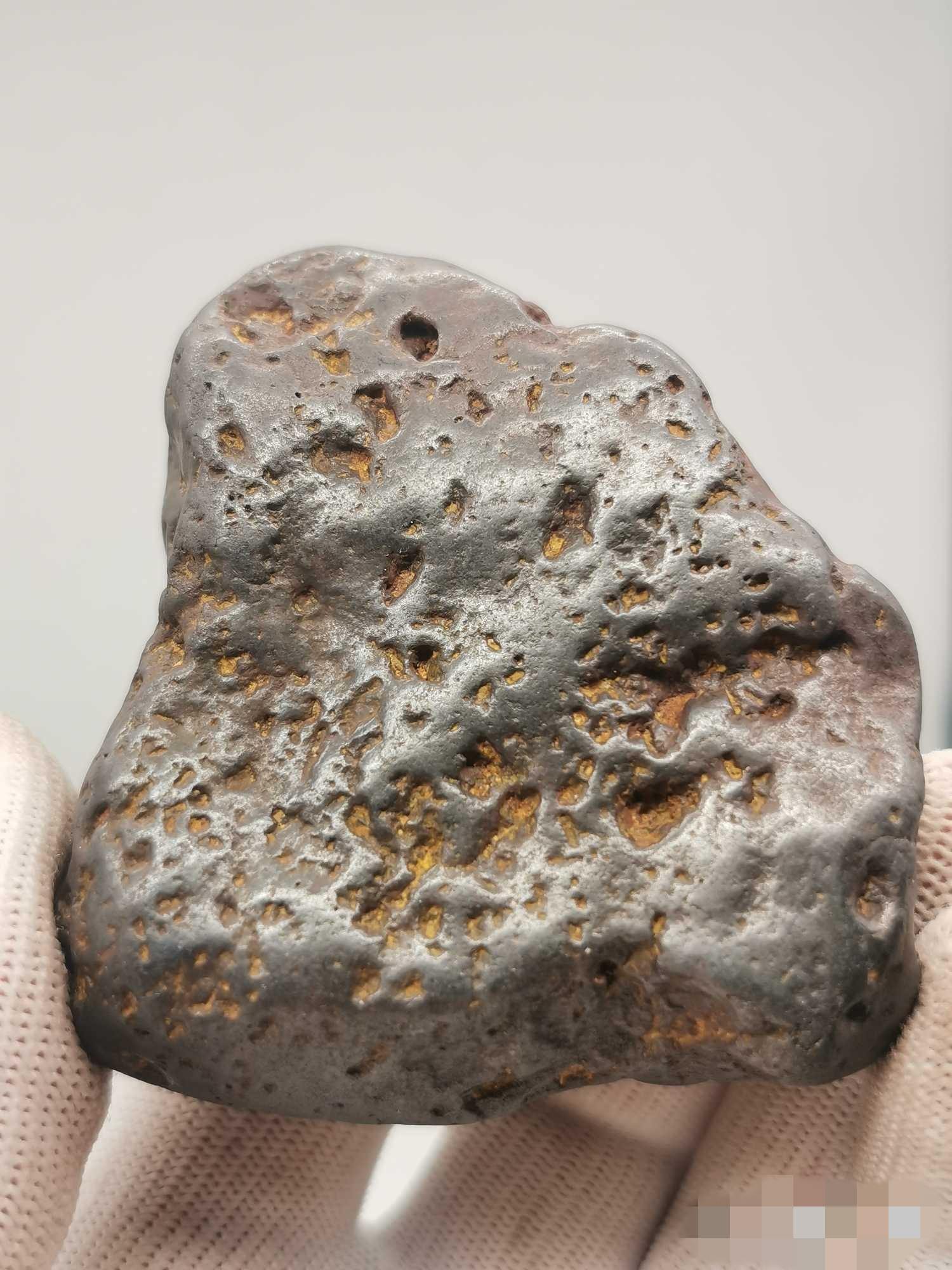 如何分辨铁矿石和陨石？ - 知乎