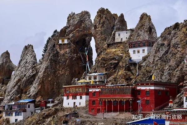 西藏的天空之城据说是中国历史最悠久的寺庙