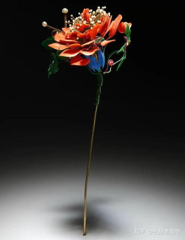 慈禧真实油画像50年来第一次展出,首饰珠宝竟与故宫藏品一一对应?