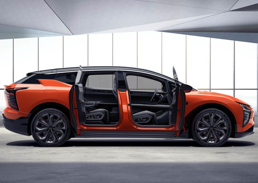 华为乾崑智驾ADS：助力泊车使用突破5亿次41版本功能全新升级！