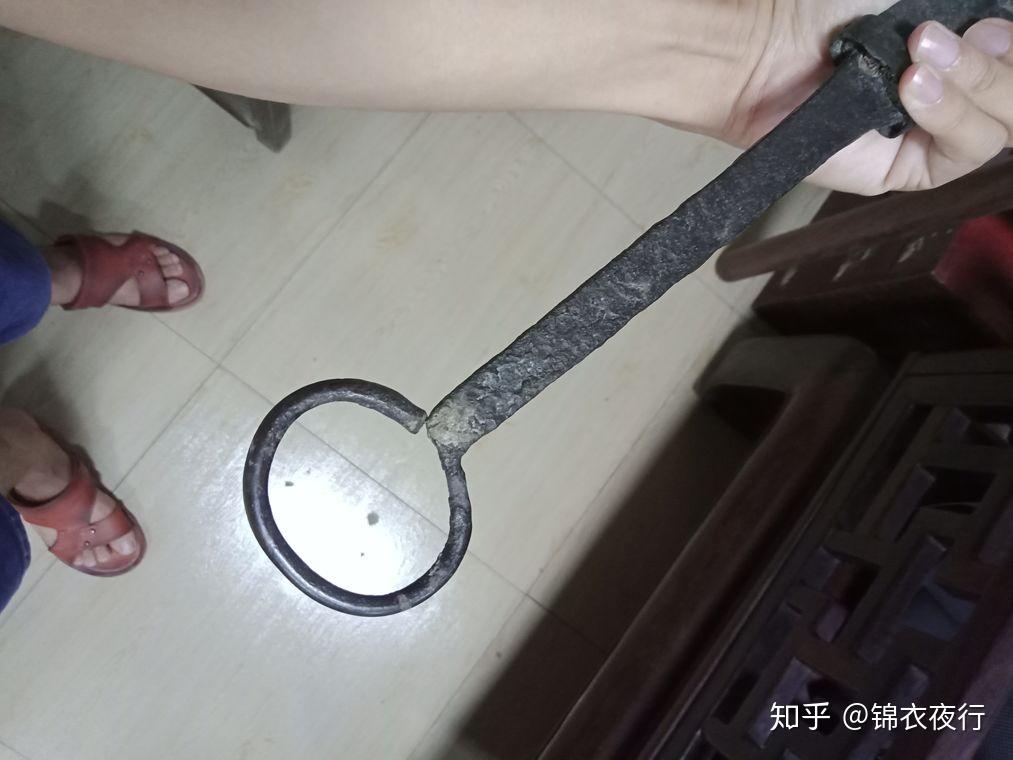 这么大的大刀环是怕遭遇龙哥式脱手?圆刀头的宋代环首刀鉴赏 - 知乎