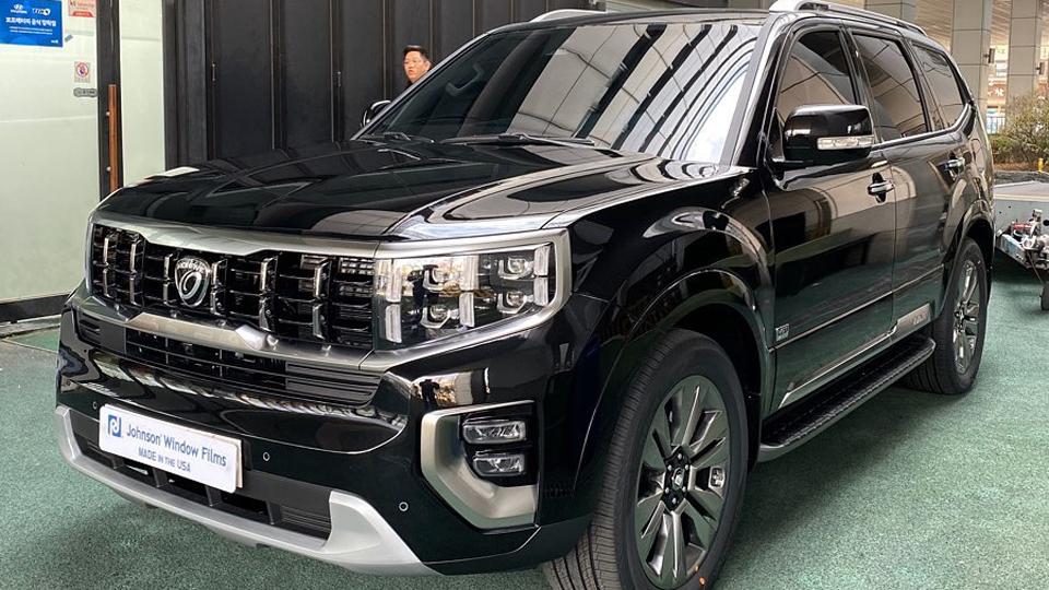 全新起亚霸锐实车霸气硬派外观难掩张扬个性