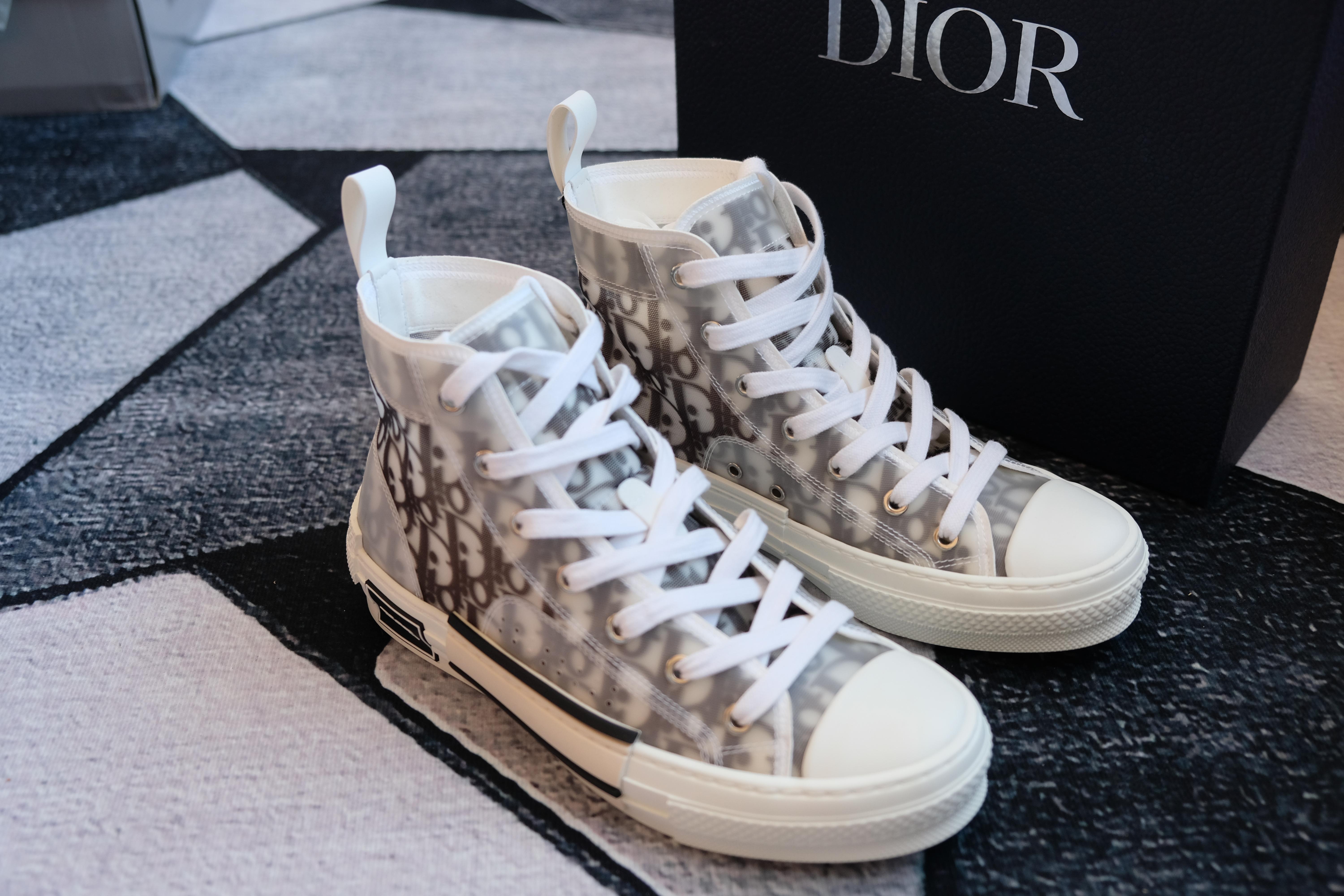 限量 8500 双！Dior x AJ1 发售消息终于来了！ 球鞋资讯 FLIGHTCLUB中文站|SNEAKER球鞋资讯第一站