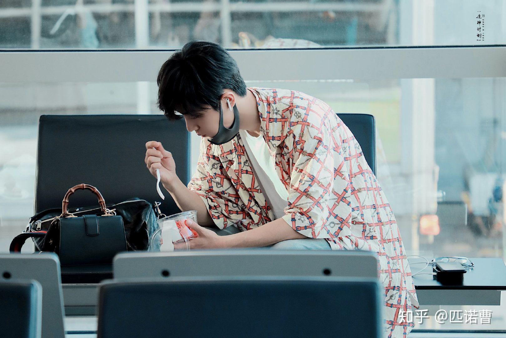 你见过的最让人心动的明星瞬间是什么? - 知乎