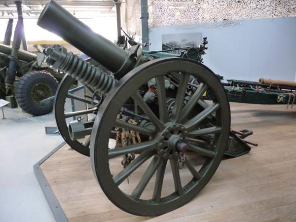 英国bl6英寸30cwt榴弹炮装着2具大弹簧一战前的攻城榴弹炮