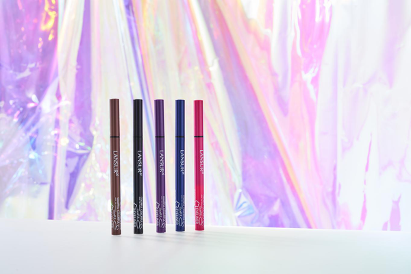 兰瑟五彩缤纷眼线笔画出自信线条打造迷人的深邃眼眸