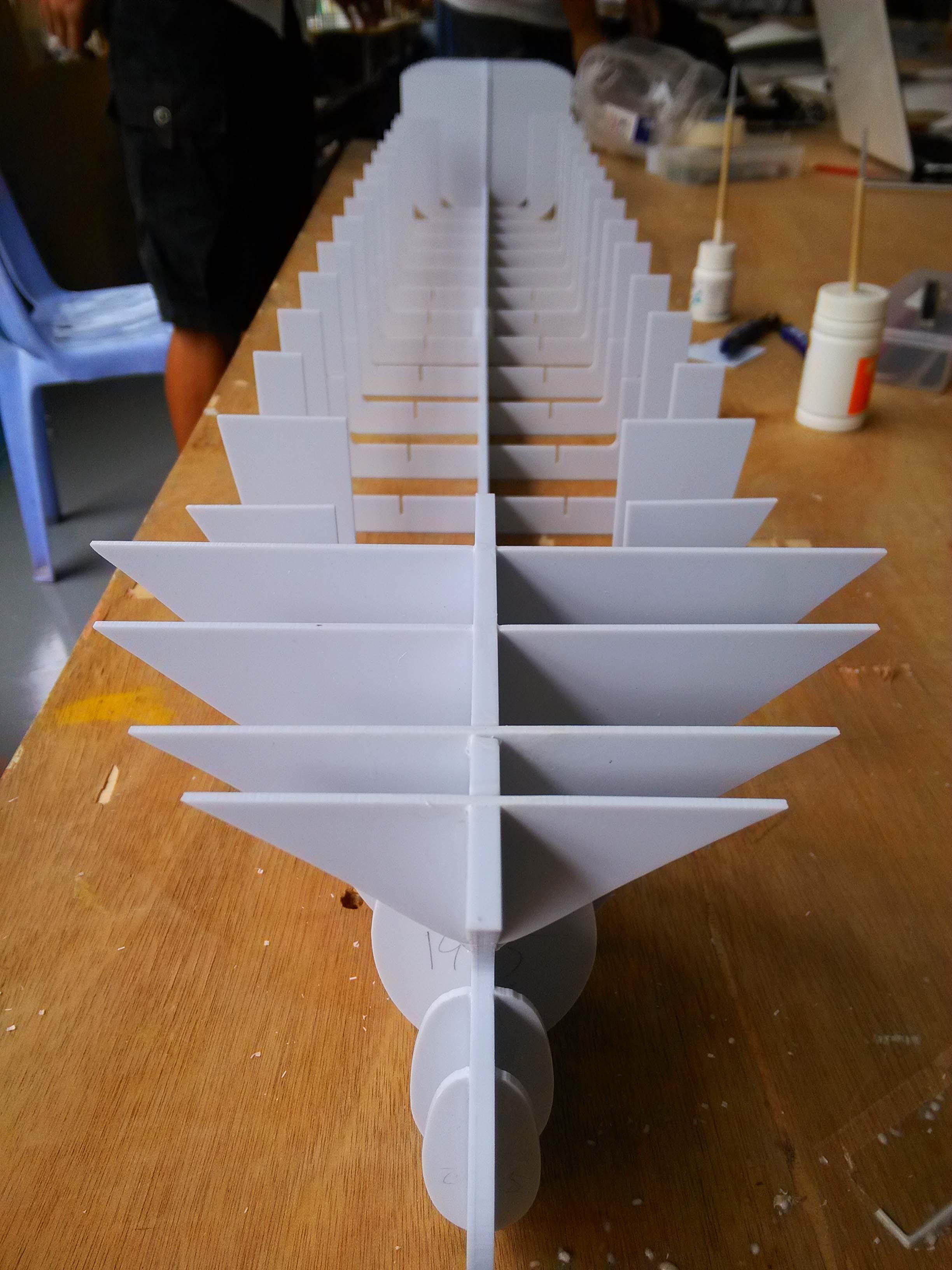 用纸板做帆船,用纸板做手工,用纸板做东西_大山谷图库