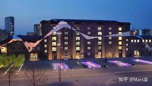 深析伦敦艺术大学ual中央圣马丁学院csm不羁外表下的赤诚之心