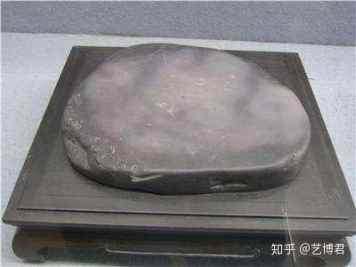 如何鉴别老坑端砚?端砚老坑石的特征 - 知乎
