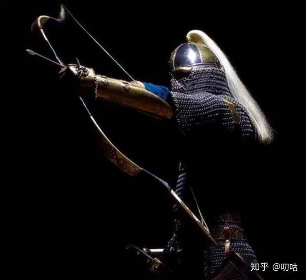 当重骑兵遇上长弓手这种武器的出现让它被虐得体无完肤