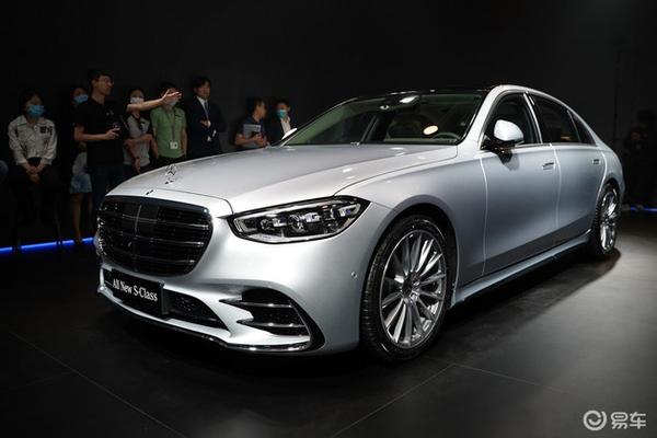 梅赛德斯amg将推出全新一代的s63车型,并且据报道它将与最强性能的s73